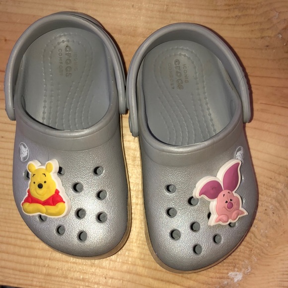 CROCS Other - Crocks Sz 3 gray with glitter around the bottom VGC